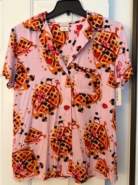 Soma Pink Short-Sleeve Button Shirt “Breakfast in Bed” design Size Medium